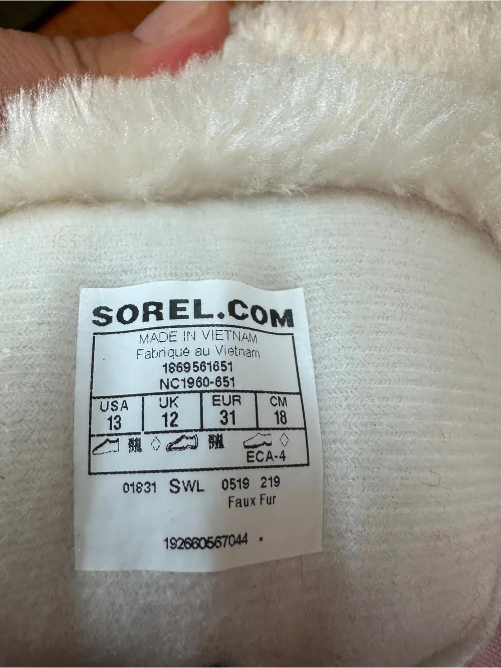 Kids girls Sz 13 Sorel Snow boots. Pink. NWOT. No sign of wear.
